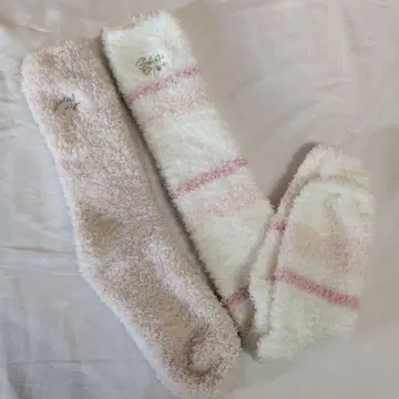 [ 미사용 ] 젤라또피케 룸삭스 2족 세트 롱 양말