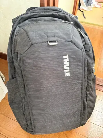 THULE 블랙 백팩