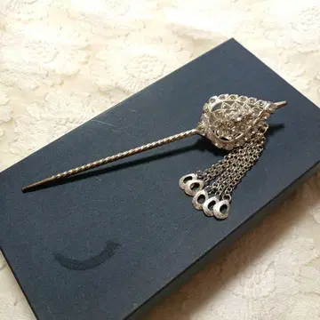 Made in Italy 이탈리아제 스와로브스키 헤어콤 체인 포함 미사용