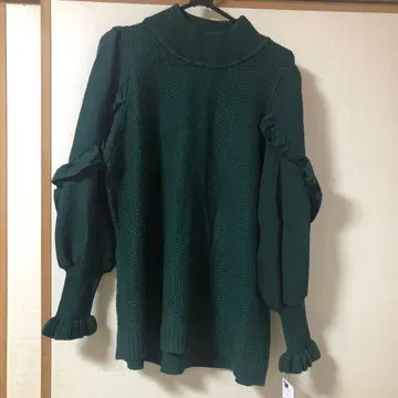 [ 미사용 택 포함 ] &LOVE 소매 프릴 스웨터 3L