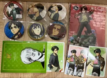 진격의 거인 캔뱃지 9개 세트