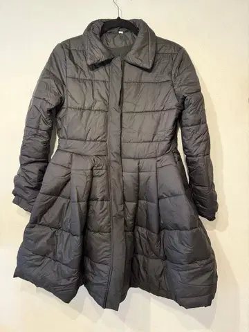 블랙 A라인 다운 자켓