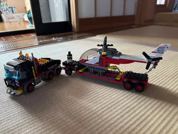 헬리콥터와 트럭의 LEGO 세트 60183