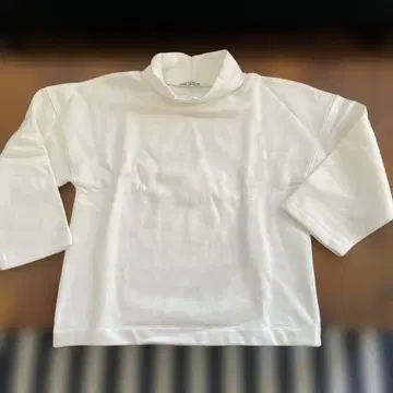 ZARA 오버 사이즈 하이넥 속기모 맨투맨