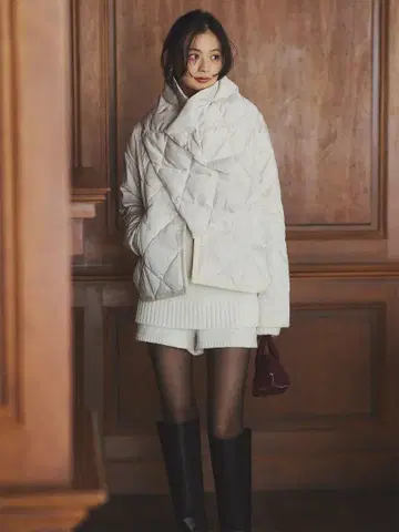 미사용 새상품 TAION anuans 스톨 세트 미들 다운 ECRU