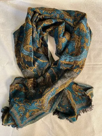 ZARA 블루 x 골드 대형 스톨