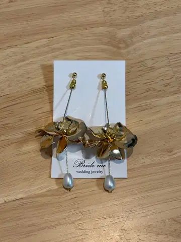 Bride me 플라워 모티브 귀걸이