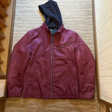 와인 레드 후드 부착 자켓