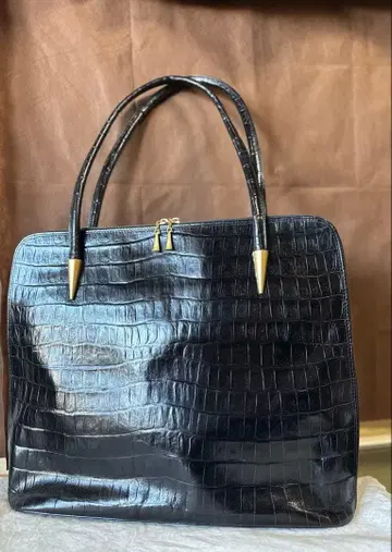 ARUKAN 블랙 크로커다일풍 핸드백