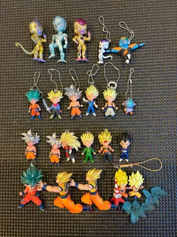 드래곤볼 피규어 세트 키체인 포함 가챠가챠