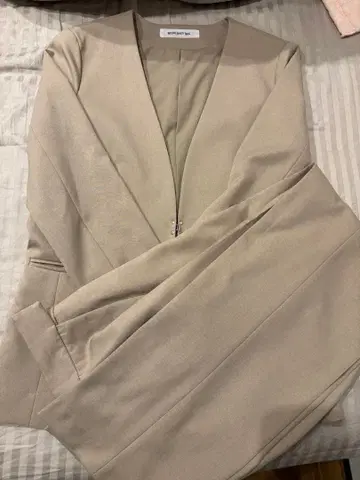 NATURAL BEAUTY BASIC 노카라 자켓 베이지