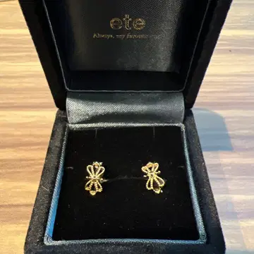 ete 리본 모티브 귀찌 세트