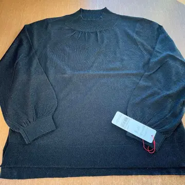 vivo 블랙 긴팔 니트