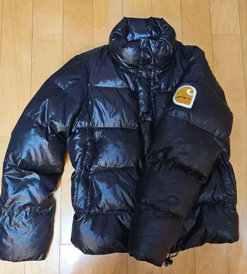 Carhartt 블랙 다운 자켓 S (후드 있음)