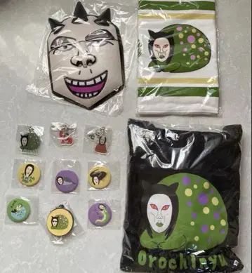 오로친유 초대 굿즈 후드티 페인 사카이 가면 보이스 키링