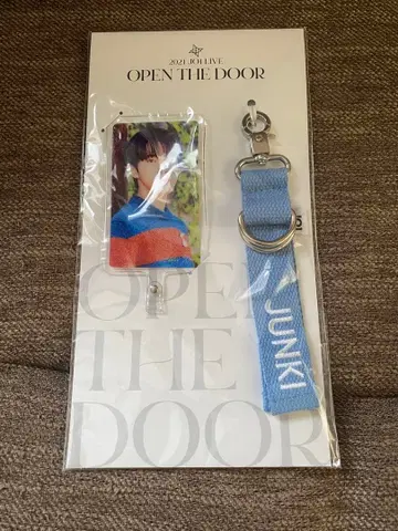 OPEN THE DOOR 키링 코노 준키 jo1