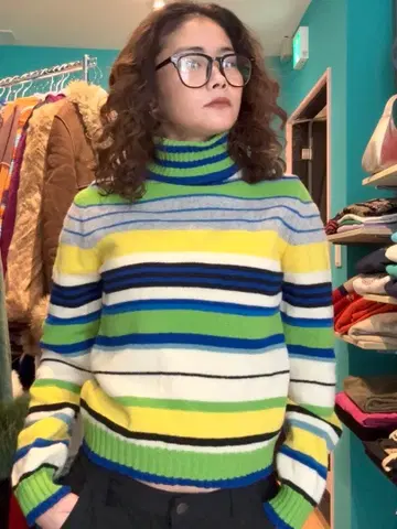 멀티 컬러 터틀넥