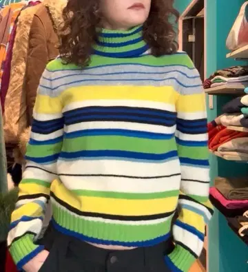 멀티 컬러 터틀넥