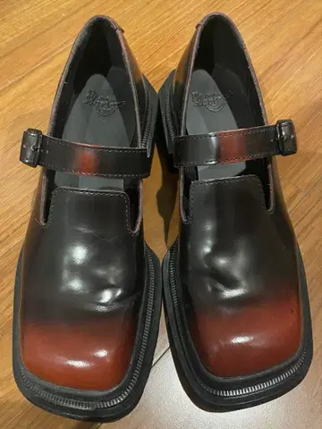 가격 인하! Dr. Martens 멜리 제인 UK5