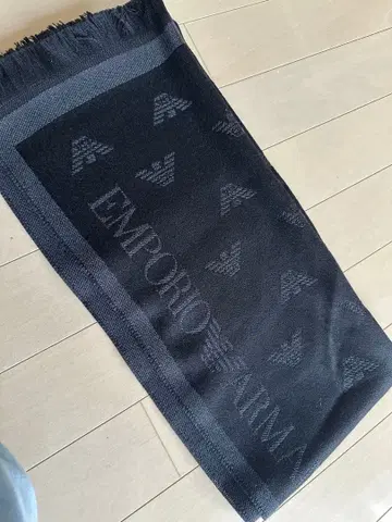 EMPORIO ARMANI 머플러