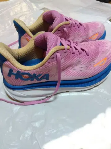 클리프톤 9 와이드 CLIFTON 9 WIDE 호카오네오네