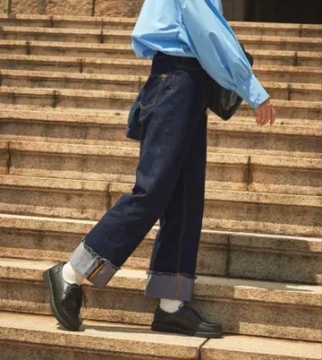 턴백 센터 프레스 스트레이트 데님 팬츠