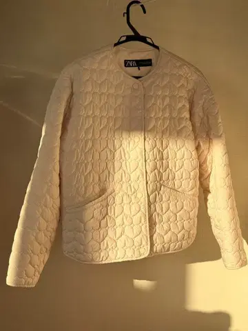 ZARA 하트 아이보리 퀼팅 자켓