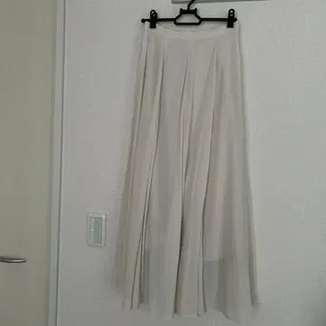 도니유 플레어 스커트