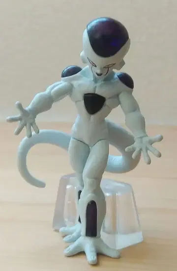 드래곤볼 Z 가챠폰 HG 풀컬러 프리저