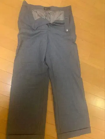 아네스베 슬랙스