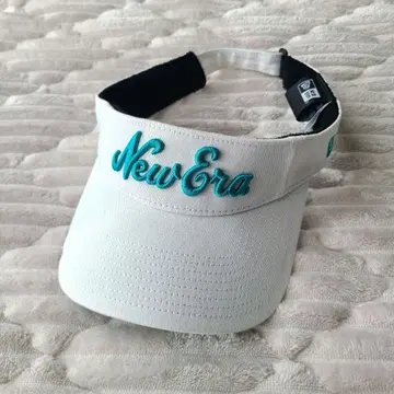 새상품급 New Era 화이트 바이저 골프