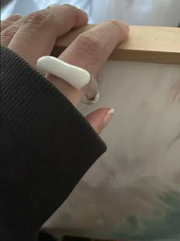 YURIKA AKUTSU oi / white 반지 반지