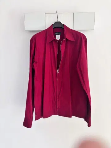 에네스베 버건디 지퍼 긴팔 셔츠