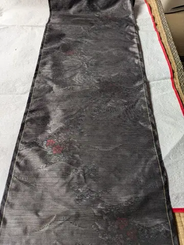 오시마 명주 기모노 옷감 블랙 베이스 실크제 기모노 꽃무늬