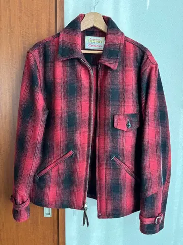 TROPHY 레드 블랙 체크 자켓 사이즈 40