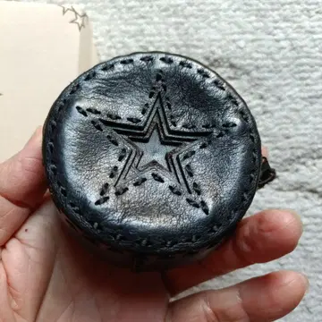 오자카디자인 짙은 브라운 가죽 별 모양 코인 케이스