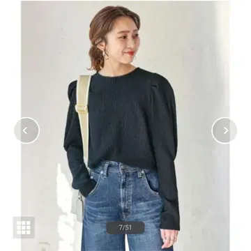 [ 2024SS ] Spick and span 슈링크 턱 슬리브 블라우스