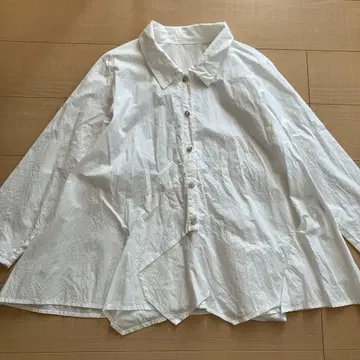 센소유니코 지우 블라우스