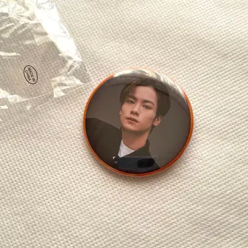 중고 캔 배지 카와무라 카즈마 (덤 포함)