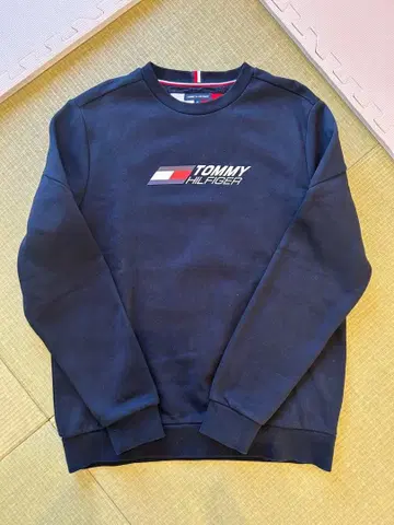 TOMMY HILFIGER 네이비 맨투맨 M