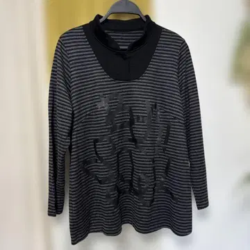 스트라이프 하이넥 튜닉