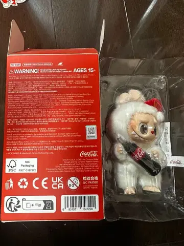 개봉 완료 미착용 러브브 코카콜라 콜라보 2체 세트