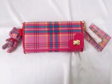 헬로키티 35주년 타탄 체크 산리오 장지갑