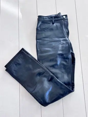 SHIPS 블랙 가죽 슬림핏 팬츠