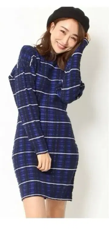 snidel 원피스 타이트 니트 네이비 계열