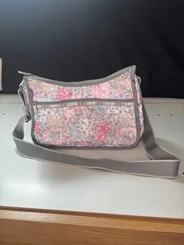 꽃무늬 나일론 숄더백