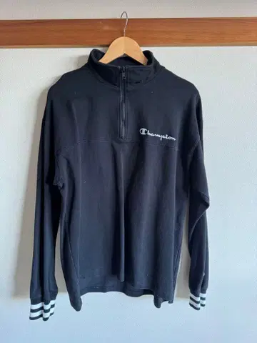 Champion 하프 지퍼 트레이닝복 L 사이즈 블랙