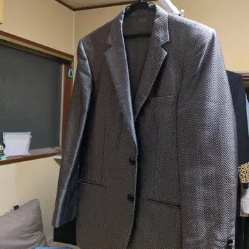 헤링본 무늬 그레이 슬림핏 수트