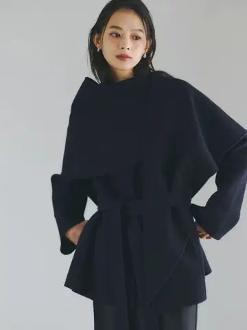 아뉴앙스 리버 울 미들 머플러 코트 새상품 네이비 노카라 코트