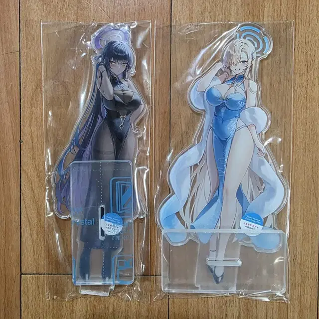블루 아카이브 아스나 & 카린 치파오 아크릴 스탠드 판매합니다